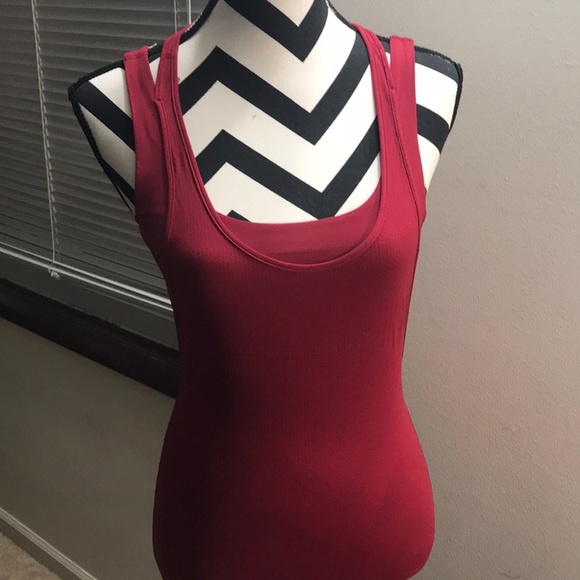 Lululemon All sport support tank burgundy - Picture 4 of 7